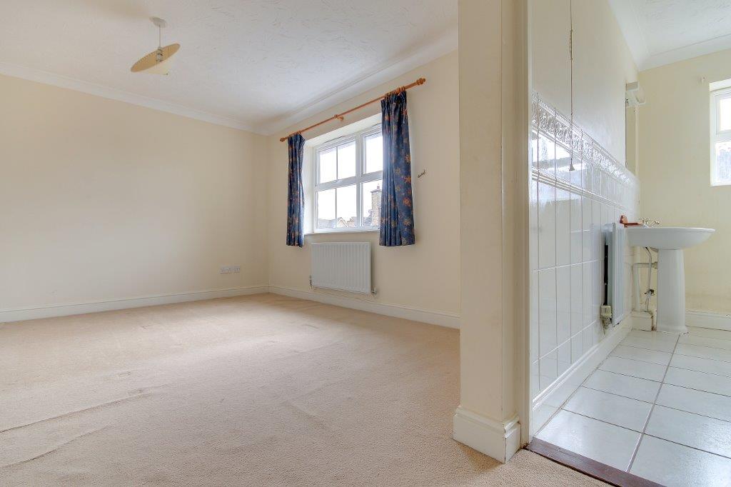 Woodnewton Northamptonshire Pridmore Close Graham John